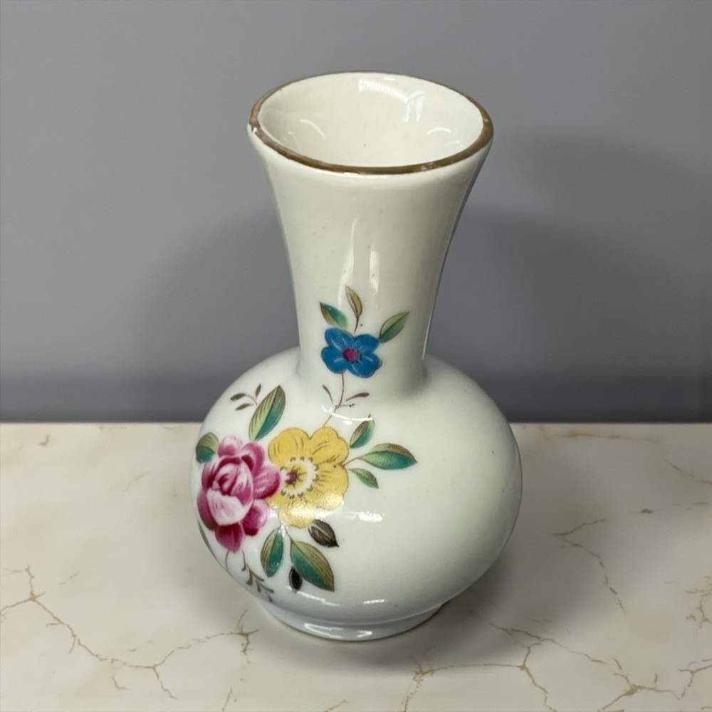 Vtg Bud Vase Porcelain Decorative China White Floral Miniature